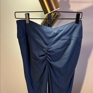 Comfy cooling Scrunch booty Blue Leggings xL